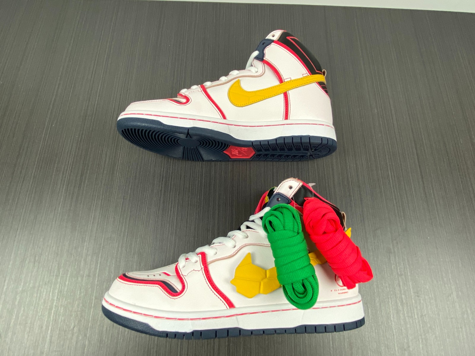 Gundam x Nike SB Dunk High DH7717-100